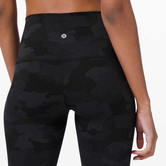 Lululemon Wunder Under Crop High-Rise Scallop Full-On Luxtreme 23" Camo Size 2 - Picture 12 of 13